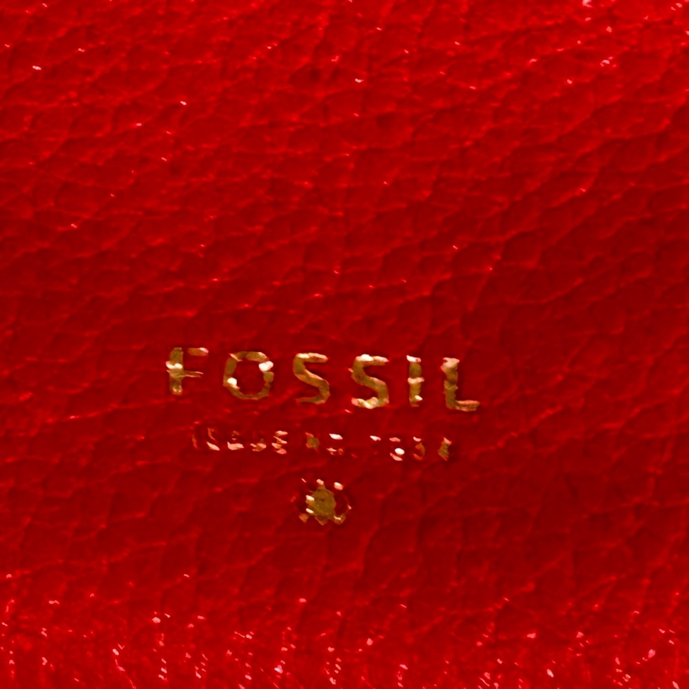 Fossil, Red Leather Woman’s Wristlet Wallet. - image 2